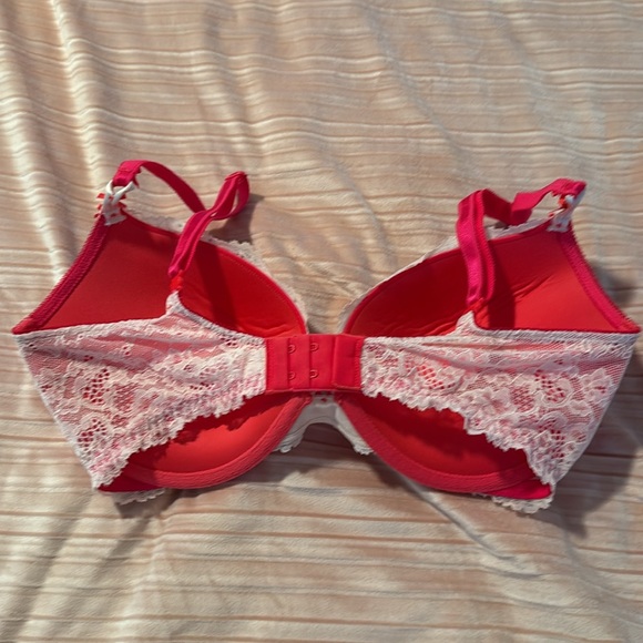 ♥️ Victoria’s Secret Dream Angels push-up bra with lace and rhinestones 34DD EUC - Picture 2 of 8